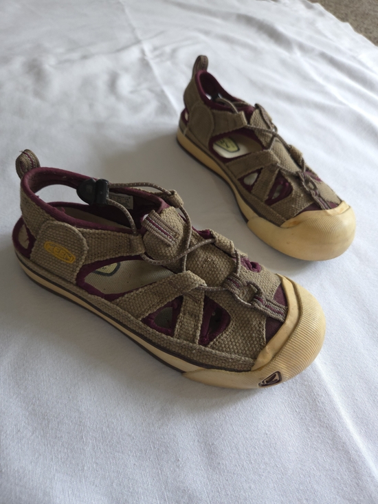 Keen Shoes - Keen Brown and Maroon Canvas Sport Sandals